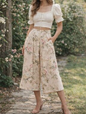 Susan Bristol Vintage 100% Rayon Floral Culotte Pants Wide Leg Crop Cottagecore